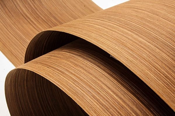 So sánh và phân biệt gỗ veneer và gỗ tự nhiên trong nội thất